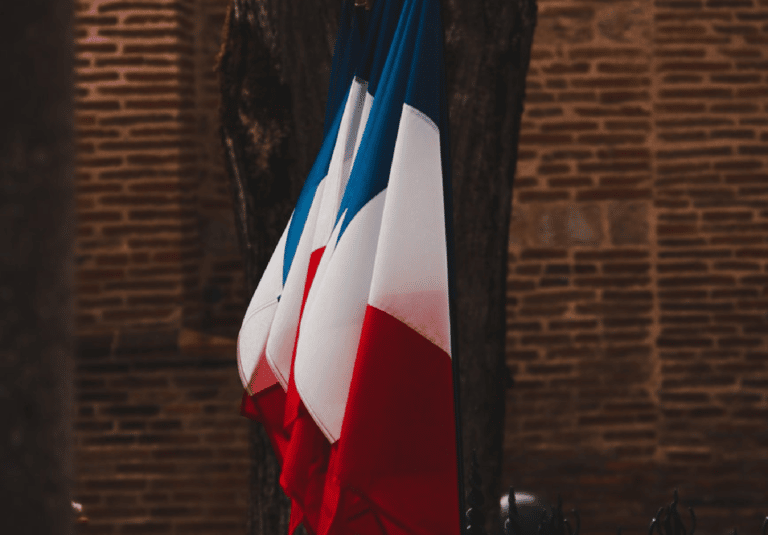 drapeau-français-militaire-france-enseignement